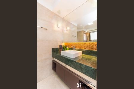 Apartamento à venda com 184m², 2 quartos e 4 vagas