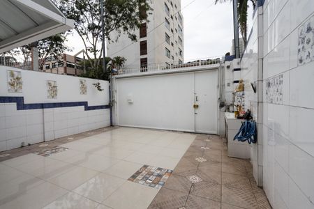 Casa à venda com 240m², 4 quartos e 6 vagasGaragem