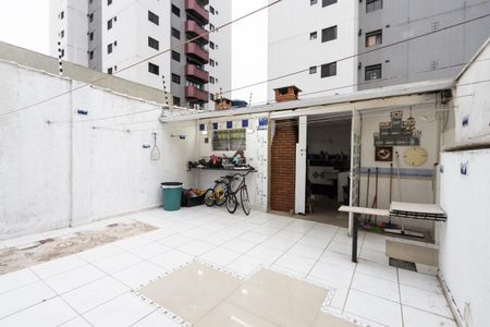 Casa à venda com 240m², 4 quartos e 6 vagasQuintal