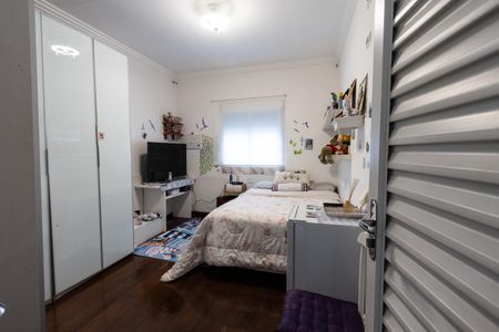 Casa à venda com 240m², 4 quartos e 6 vagasQuarto 2