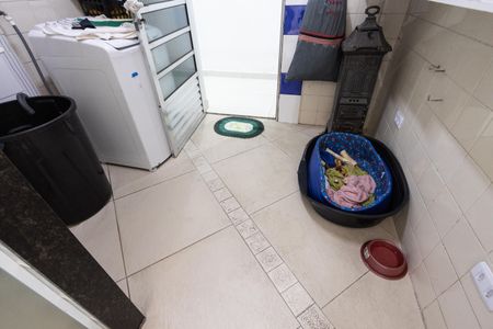 Casa à venda com 240m², 4 quartos e 6 vagasÁrea de Serviço