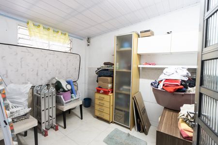 Casa à venda com 240m², 4 quartos e 6 vagasÁrea de Serviço