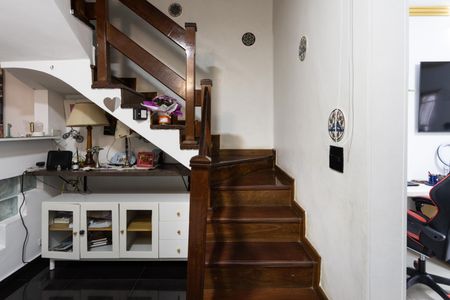 Casa à venda com 240m², 4 quartos e 6 vagasSala