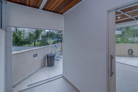 Apartamento para alugar com 148m², 2 quartos e 1 vagaquarto de serviço_2