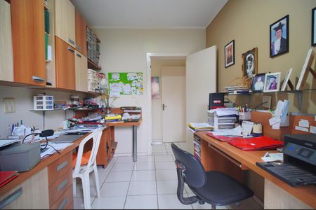 Casa para alugar com 280m², 6 quartos e 2 vagasEscritório