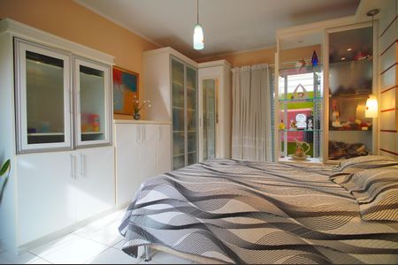 Casa para alugar com 280m², 6 quartos e 2 vagasSuíte 3