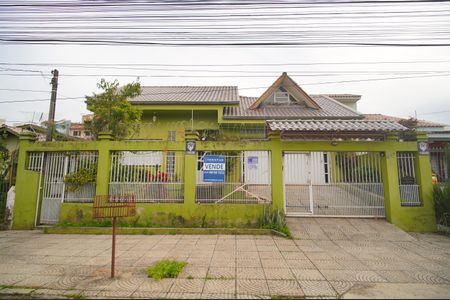 Casa para alugar com 280m², 6 quartos e 2 vagasFachada