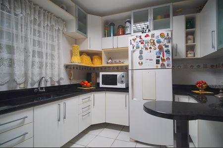 Casa para alugar com 280m², 6 quartos e 2 vagasCozinha