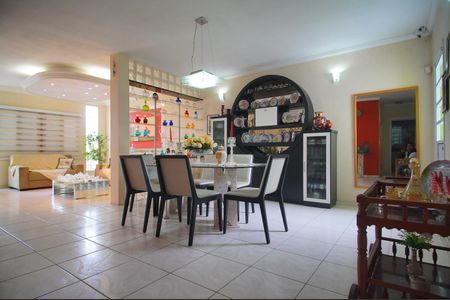 Casa para alugar com 280m², 6 quartos e 2 vagasSala de Jantar