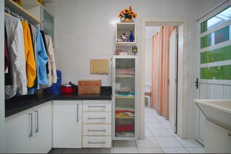 Casa para alugar com 280m², 6 quartos e 2 vagasÁrea de Serviço