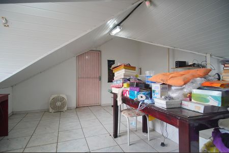 Casa para alugar com 280m², 6 quartos e 2 vagasQuarto 6 (sótão)