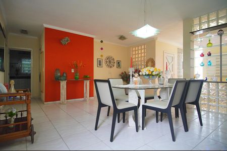 Casa para alugar com 280m², 6 quartos e 2 vagasSala de Jantar