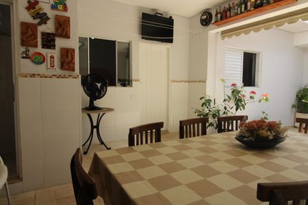Casa à venda com 220m², 4 quartos e 3 vagasEspaço Gourmet