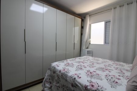 Casa à venda com 220m², 4 quartos e 3 vagasSuíte 2