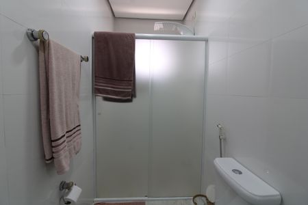 Casa à venda com 220m², 4 quartos e 3 vagasBanheiro da Suíte 2