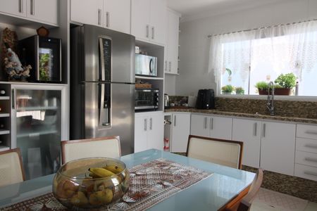 Casa à venda com 220m², 4 quartos e 3 vagasCozinha