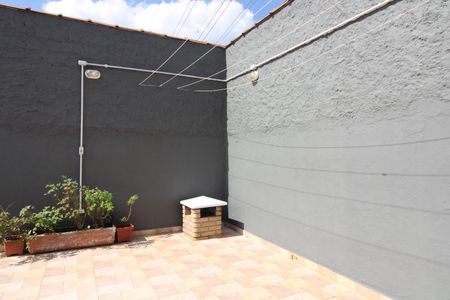 Casa à venda com 220m², 4 quartos e 3 vagasVaranda Superior