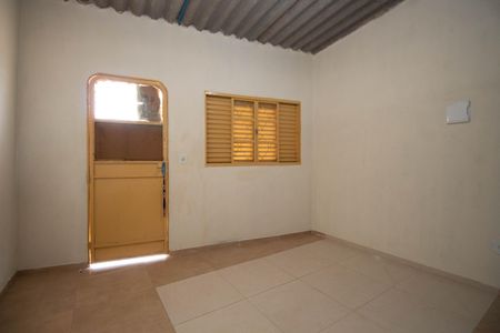 Sala de kitnet/studio para alugar com 1 quarto, 25m² em Setor Habitacional Sol Nascente, Brasília
