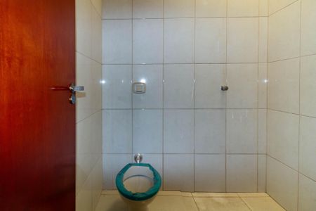 Casa de condomínio à venda com 141m², 3 quartos e 2 vagasBanheiro