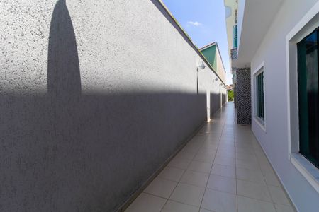 Casa de condomínio à venda com 141m², 3 quartos e 2 vagasEntrada
