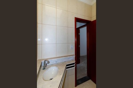 Casa de condomínio à venda com 141m², 3 quartos e 2 vagasBanheiro