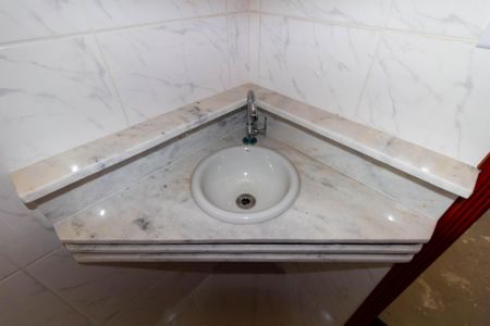 Casa de condomínio à venda com 141m², 3 quartos e sem vagaBanheiro da Suíte