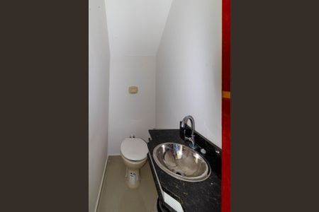 Casa de condomínio à venda com 141m², 3 quartos e sem vagaLavabo