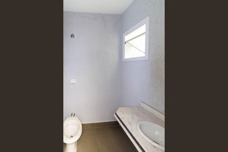 Casa de condomínio para alugar com 141m², 3 quartos e 2 vagas Casa de condomínio para alugar com 141m², 3 quartos e 2 vagasBanheiro de Serviço