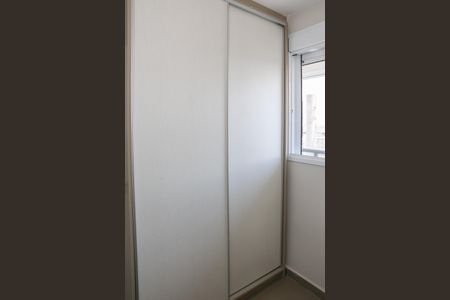 Quarto de apartamento para alugar com 2 quartos, 47m² em Vila Pompéia, São Paulo