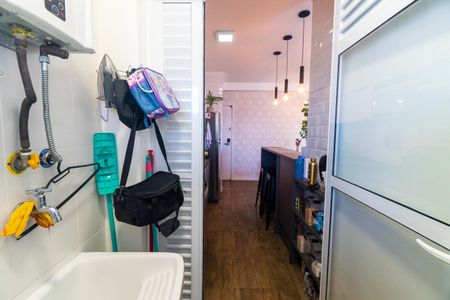 Apartamento à venda com 65m², 2 quartos e 1 vagaÁrea de Serviço