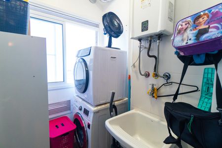 Apartamento à venda com 65m², 2 quartos e 1 vagaÁrea de Serviço