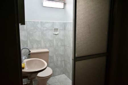 Casa para alugar com 100m², 2 quartos e 2 vagasBanheiro da Suíte 2