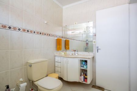 Casa à venda com 200m², 3 quartos e 2 vagas Casa à venda com 200m², 3 quartos e 2 vagasBanheiro da Suíte