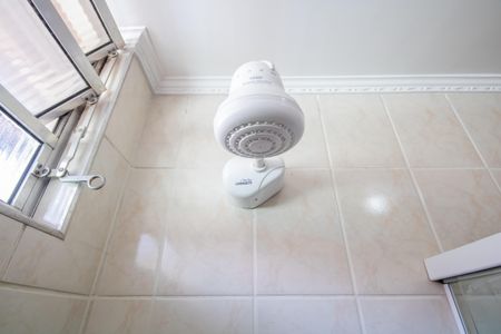 Casa à venda com 200m², 3 quartos e 2 vagas Casa à venda com 200m², 3 quartos e 2 vagasBanheiro da Suíte