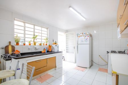 Casa à venda com 200m², 3 quartos e 2 vagas Casa à venda com 200m², 3 quartos e 2 vagasCozinha