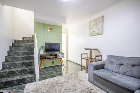 Casa à venda com 200m², 3 quartos e 2 vagas Casa à venda com 200m², 3 quartos e 2 vagasSala