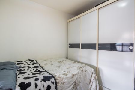 Casa à venda com 200m², 3 quartos e 2 vagas Casa à venda com 200m², 3 quartos e 2 vagasQuarto 2