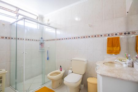 Casa à venda com 200m², 3 quartos e 2 vagas Casa à venda com 200m², 3 quartos e 2 vagasBanheiro da Suíte