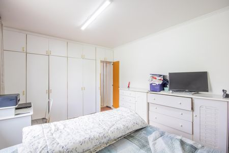 Casa à venda com 200m², 3 quartos e 2 vagas Casa à venda com 200m², 3 quartos e 2 vagasSuíte