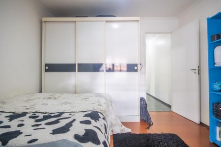 Casa à venda com 200m², 3 quartos e 2 vagas Casa à venda com 200m², 3 quartos e 2 vagasQuarto 2