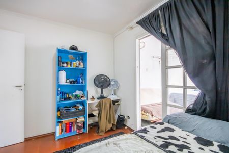 Casa à venda com 200m², 3 quartos e 2 vagas Casa à venda com 200m², 3 quartos e 2 vagasQuarto 2