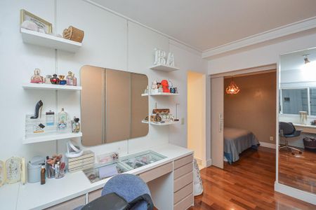Apartamento para alugar com 233m², 3 quartos e 3 vagasEscritório