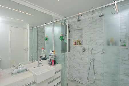 Apartamento para alugar com 233m², 3 quartos e 3 vagasBanheiro 2