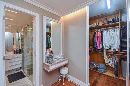 Apartamento para alugar com 233m², 3 quartos e 3 vagasCloset da suíte