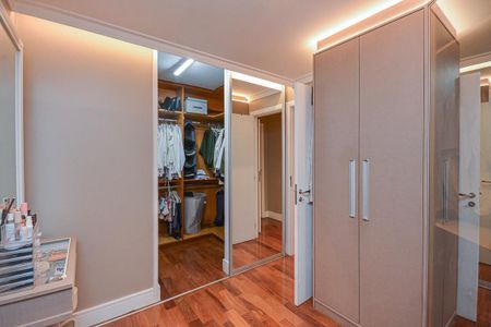 Apartamento para alugar com 233m², 3 quartos e 3 vagasCloset da suíte