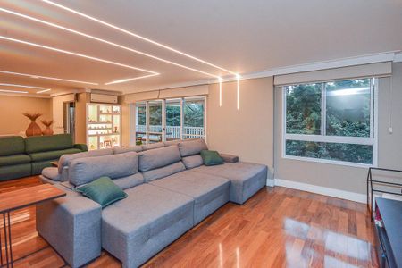 Apartamento para alugar com 233m², 3 quartos e 3 vagasSala
