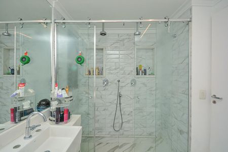 Apartamento para alugar com 233m², 3 quartos e 3 vagasBanheiro 2