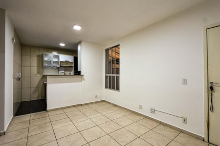Apartamento à venda com 85m², 2 quartos e 1 vagaSala