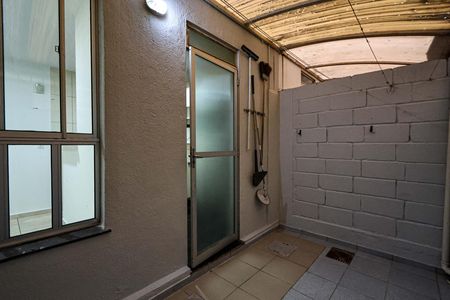 Apartamento à venda com 85m², 2 quartos e 1 vagaÁrea de Serviço