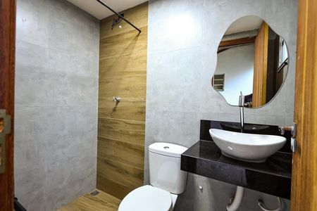 banheiro 2 de apartamento à venda com 2 quartos, 85m² em Padre Eustáquio, Belo Horizonte